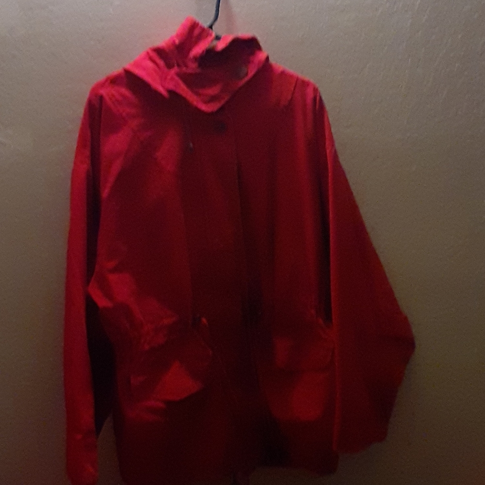 Heavy red jacket - Picture 2 of 5